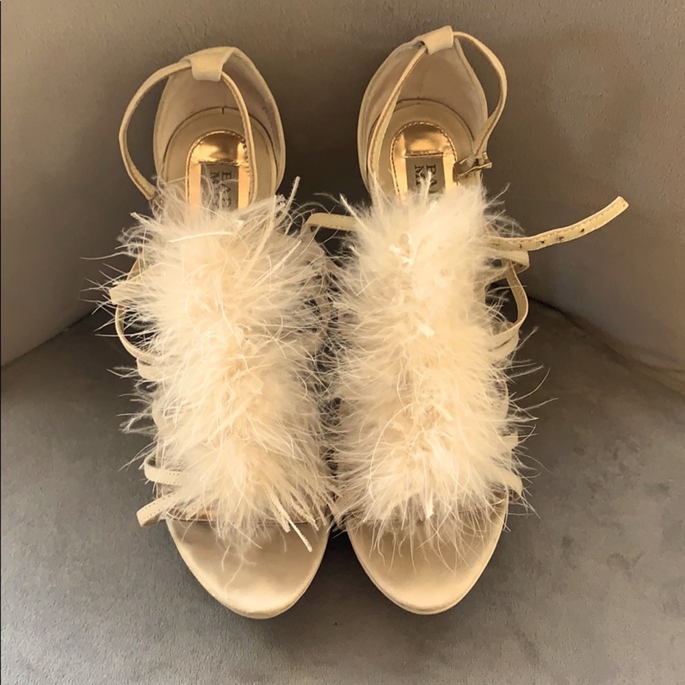 Cream Badgley Mischka Heels
